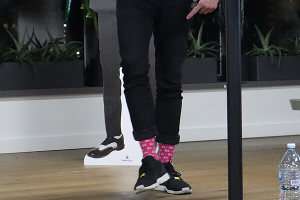 Ch'an wearing his pink InVision socks